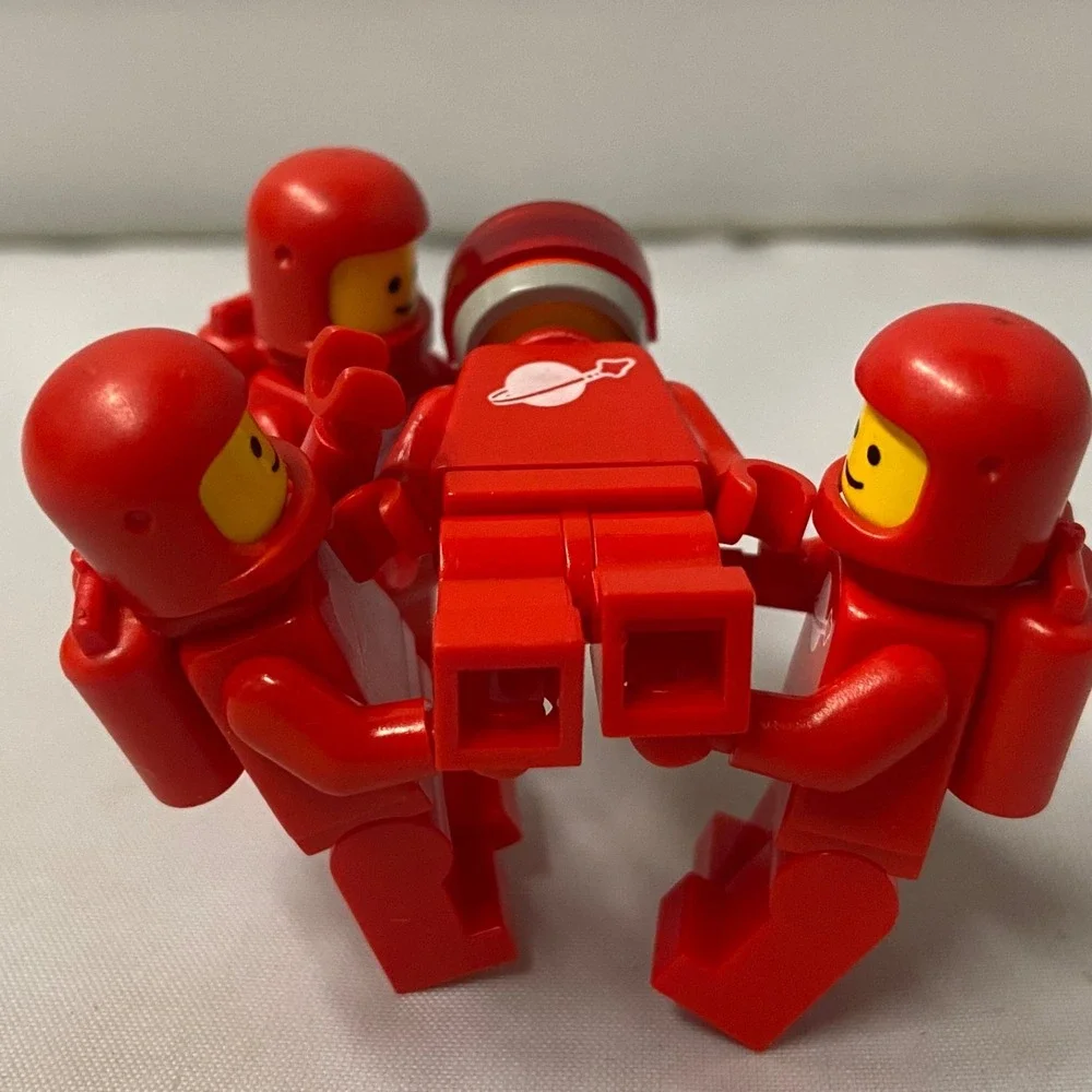 Space LEGO Classic Space 5x Minifigures Various Accessories Vintage